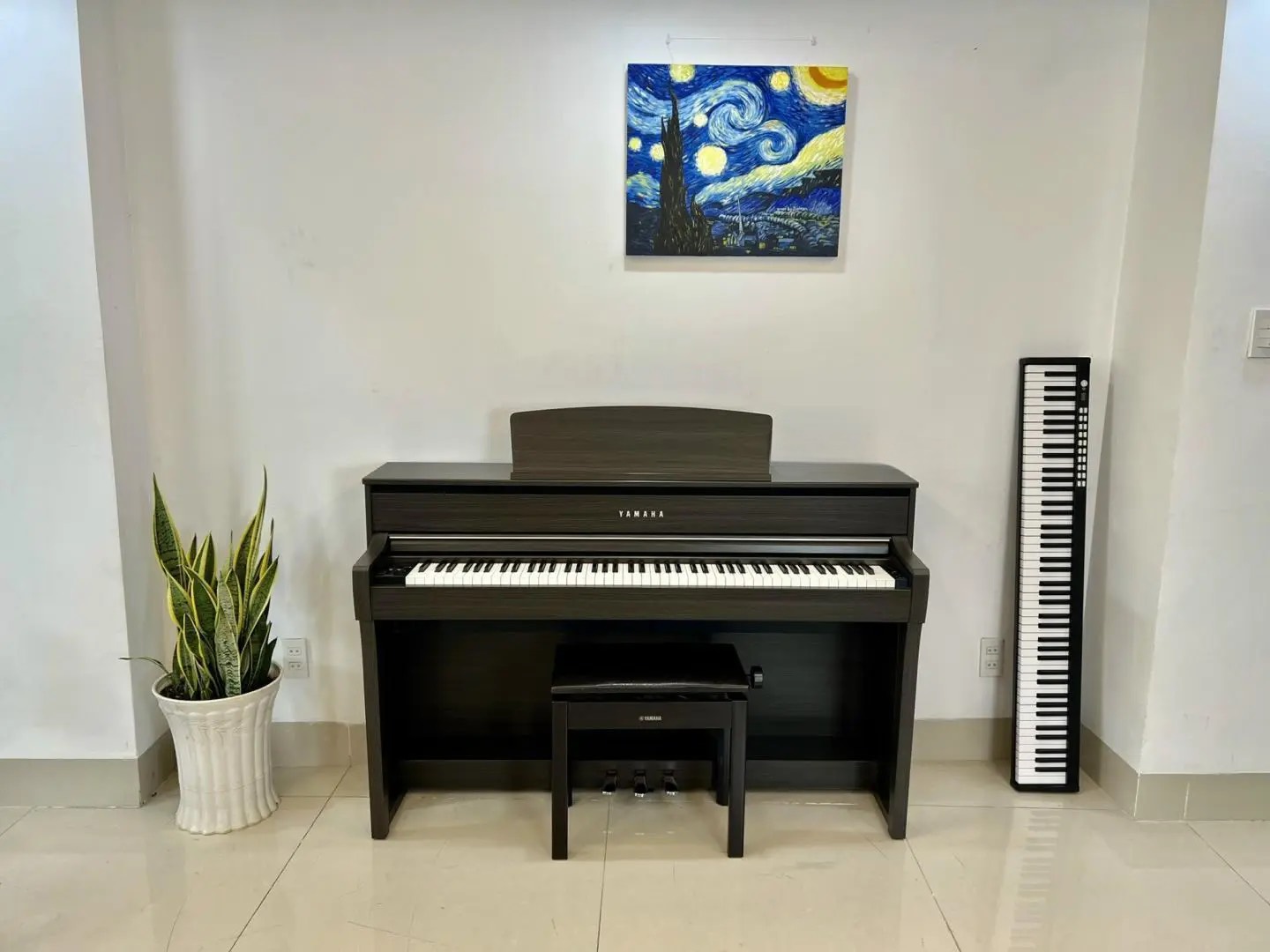 Đàn Piano Điện Yamaha CLP 675 DW - Phiên Bản Màu Đặc Biệt | Sspiano Vn