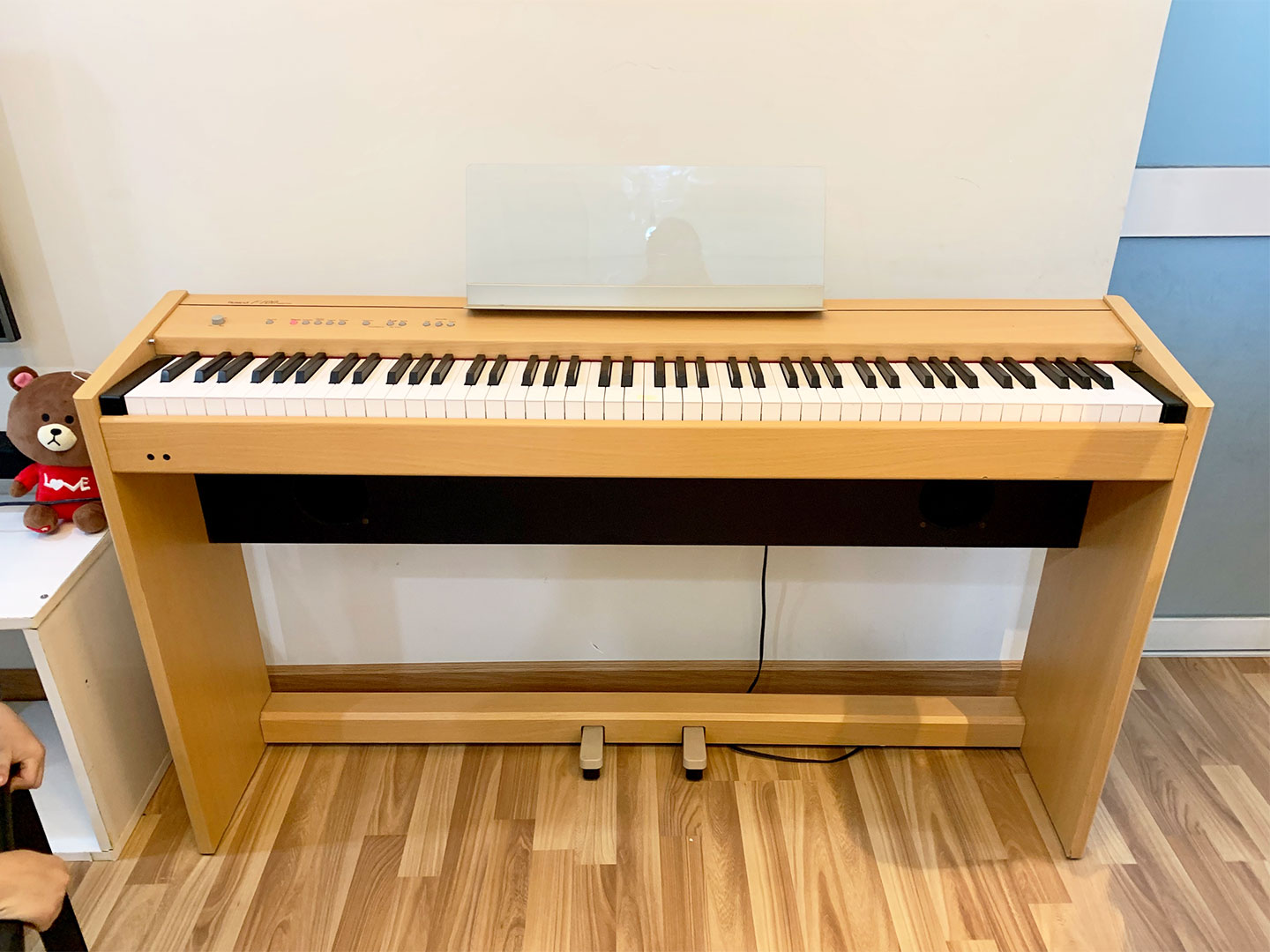 Đàn piano điện Roland F100 c giá rẻ nhất HCM | Sspiano Vn