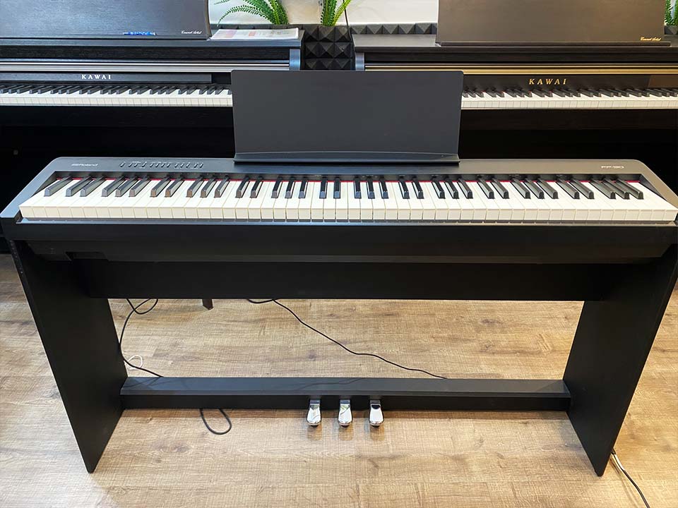 Sức hút khó cưỡng từ cây đàn piano điện Roland FP-30