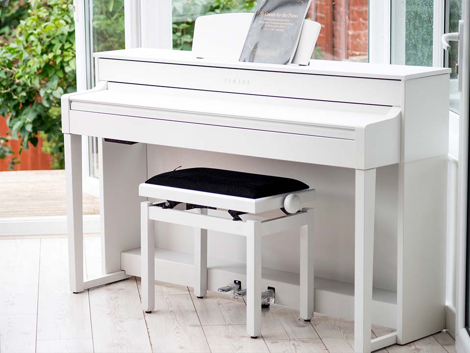 đàn piano điện yamaha clp 545