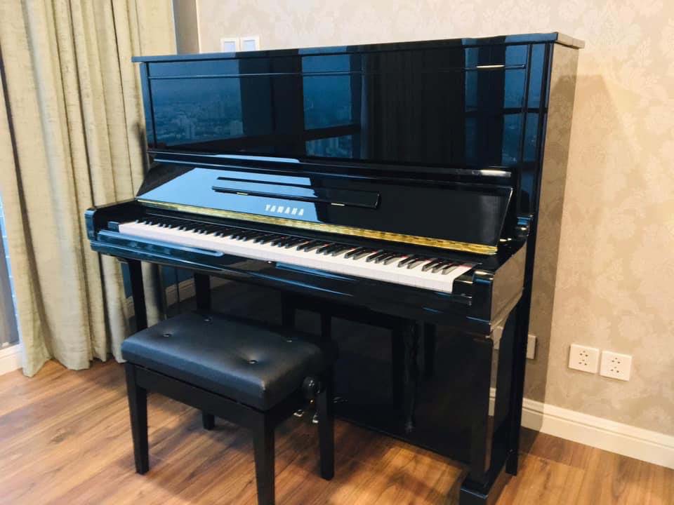 piano yamaha u300