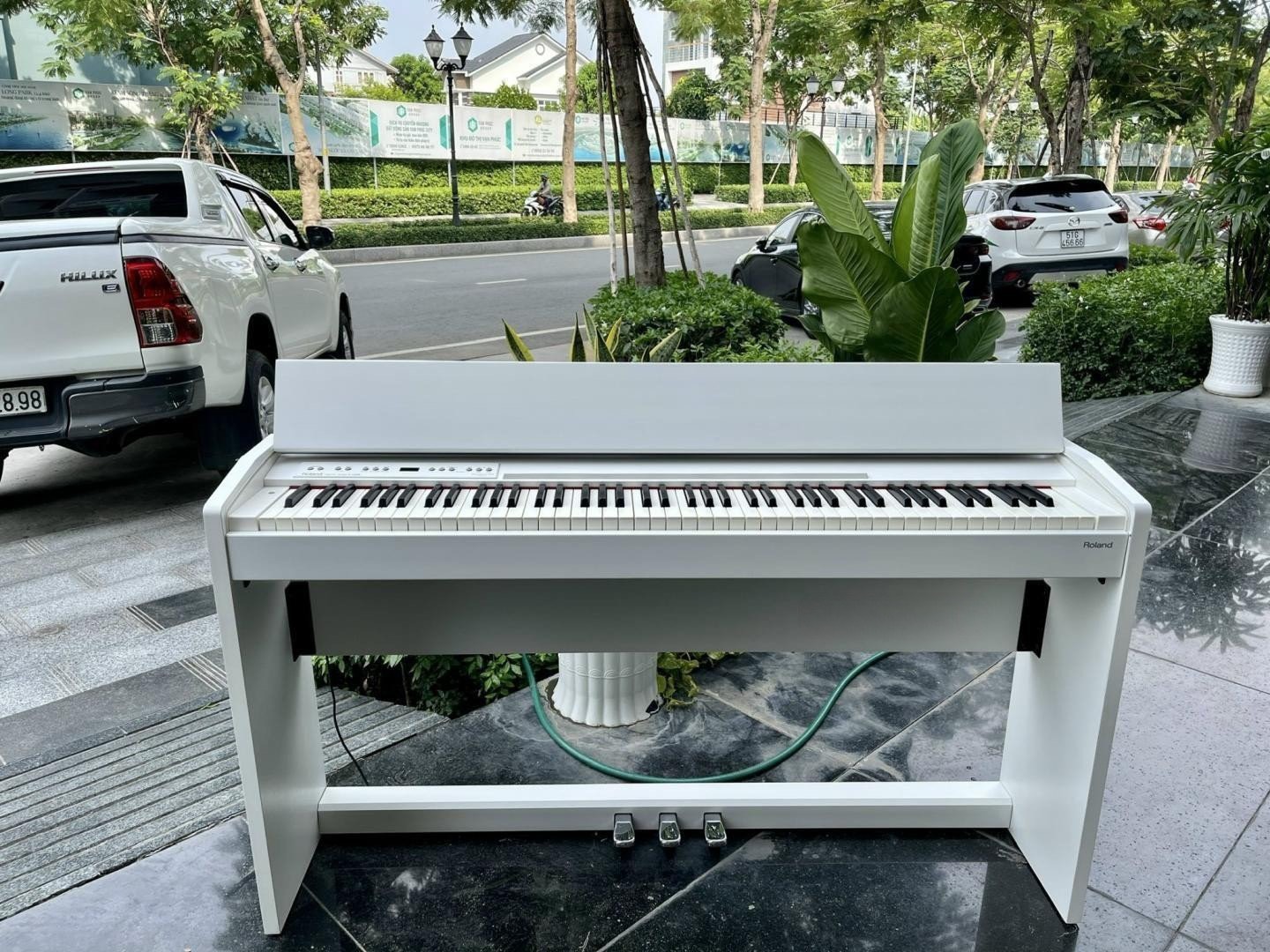 Đàn piano điện Roland F-120, Giá Tốt tại Việt Thanh