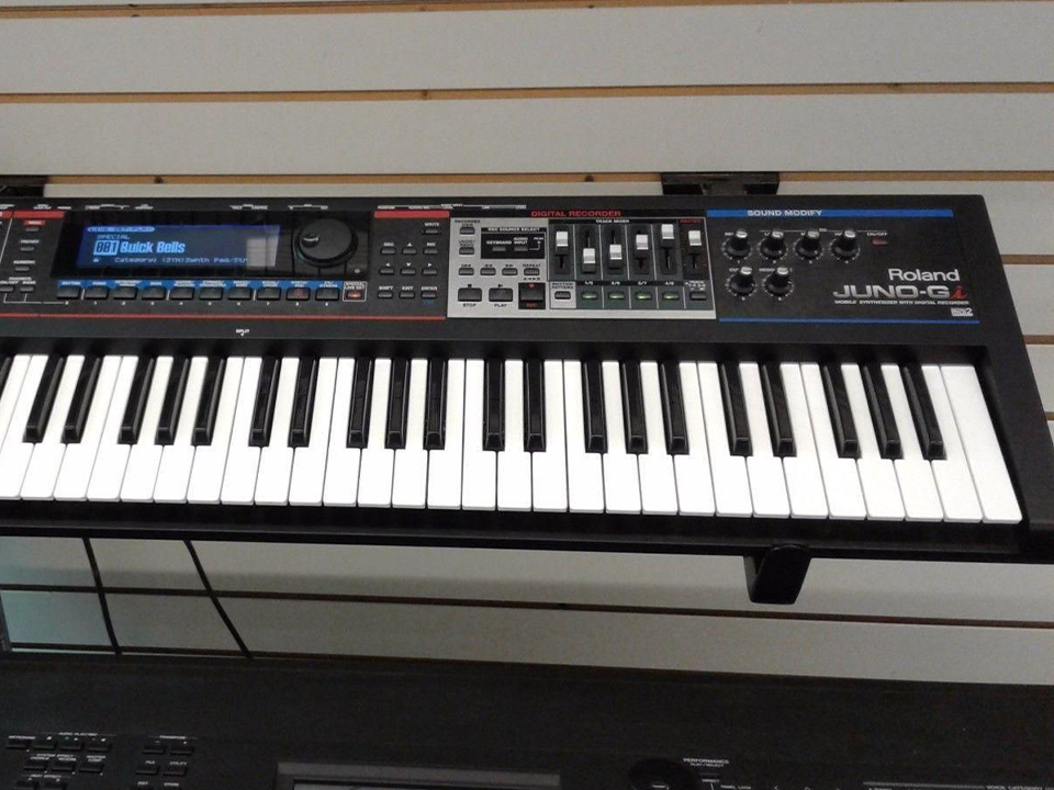 Roland - JUNO-Gi | Mobile Synthesizer with Digital Recorder