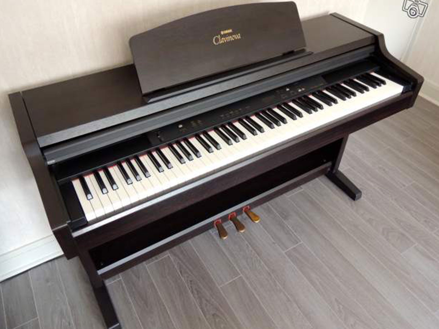 Đàn piano điện Yamaha CLP-920 Cũ Chính Hãng, Giá Rẻ