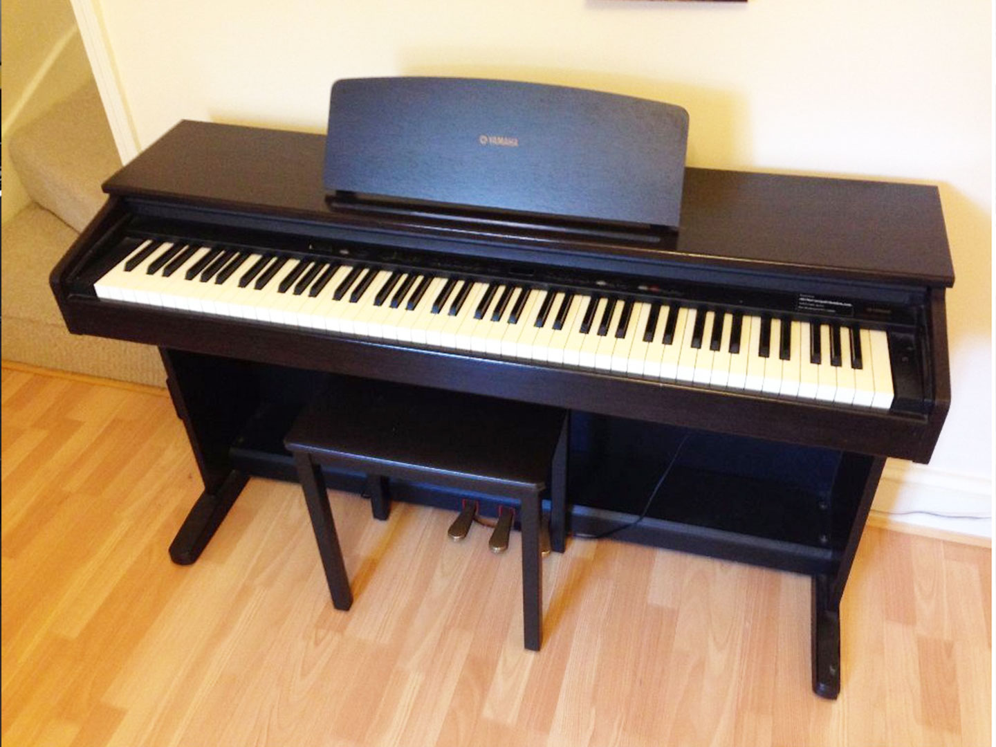 Đàn Piano Điện Yamaha Arius YDP-101 – Piano BT