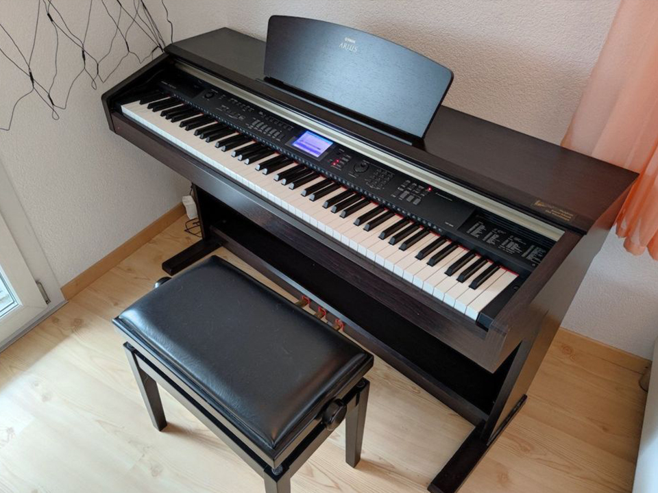 Đàn Piano Điện Yamaha Arius YDP-V240 Chính Hãng, Giá Tốt – Piano BT